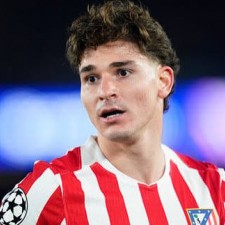 Barcelona nema namjeru natjecati se s Real Madridom za Juliána Álvareza.